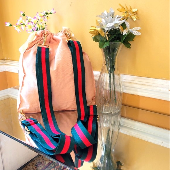 Gucci drawstring bag in to Sling bag converted in to back pack with … - Picture 12 of 13